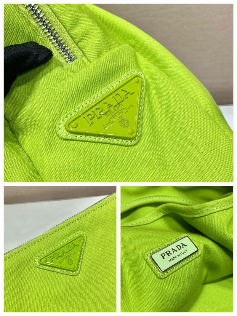 Pra*a tote bags